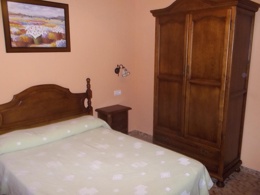 Hostal Monteolivos Cártama Quarto foto